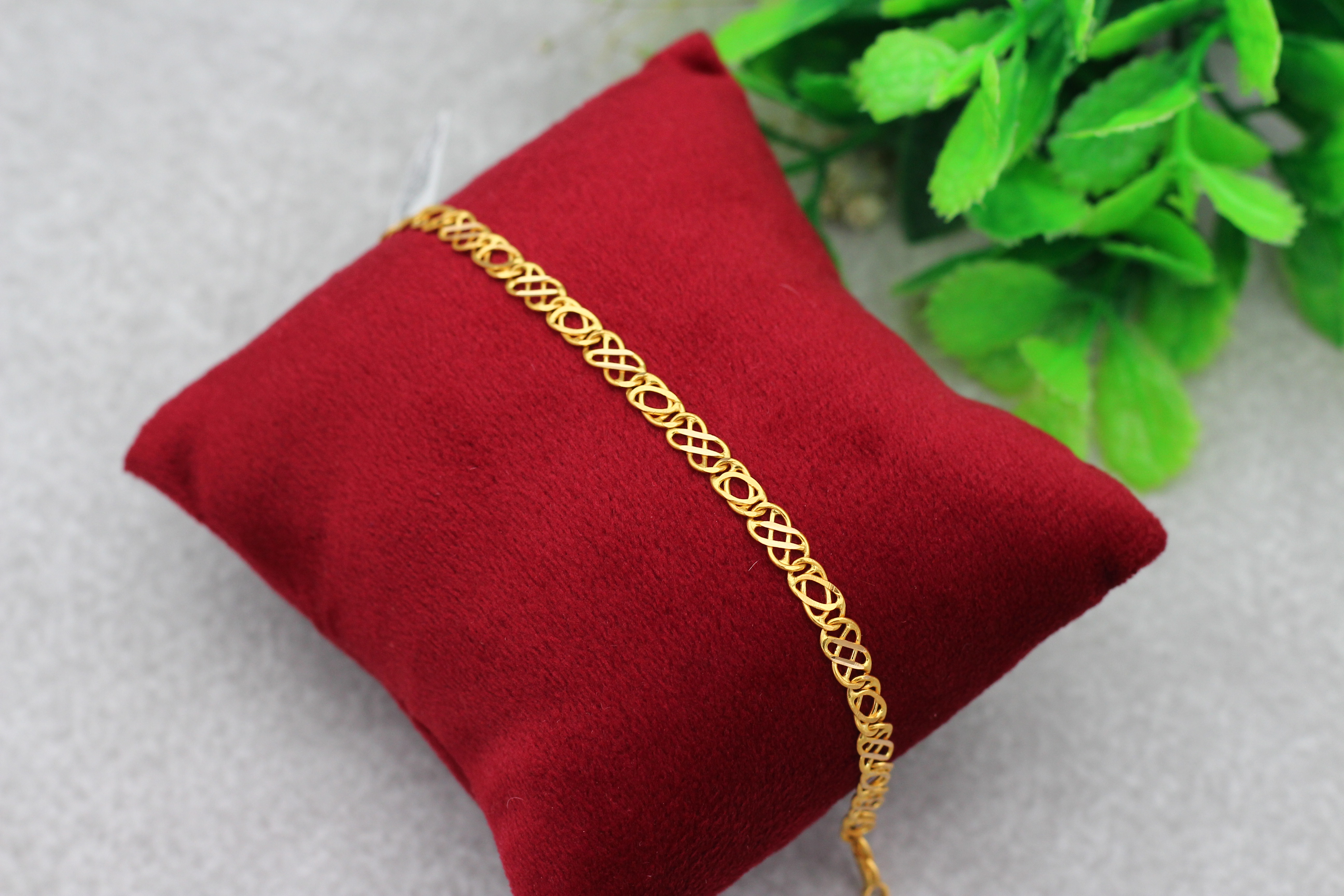 BRACELET (GOLD BRACELET)