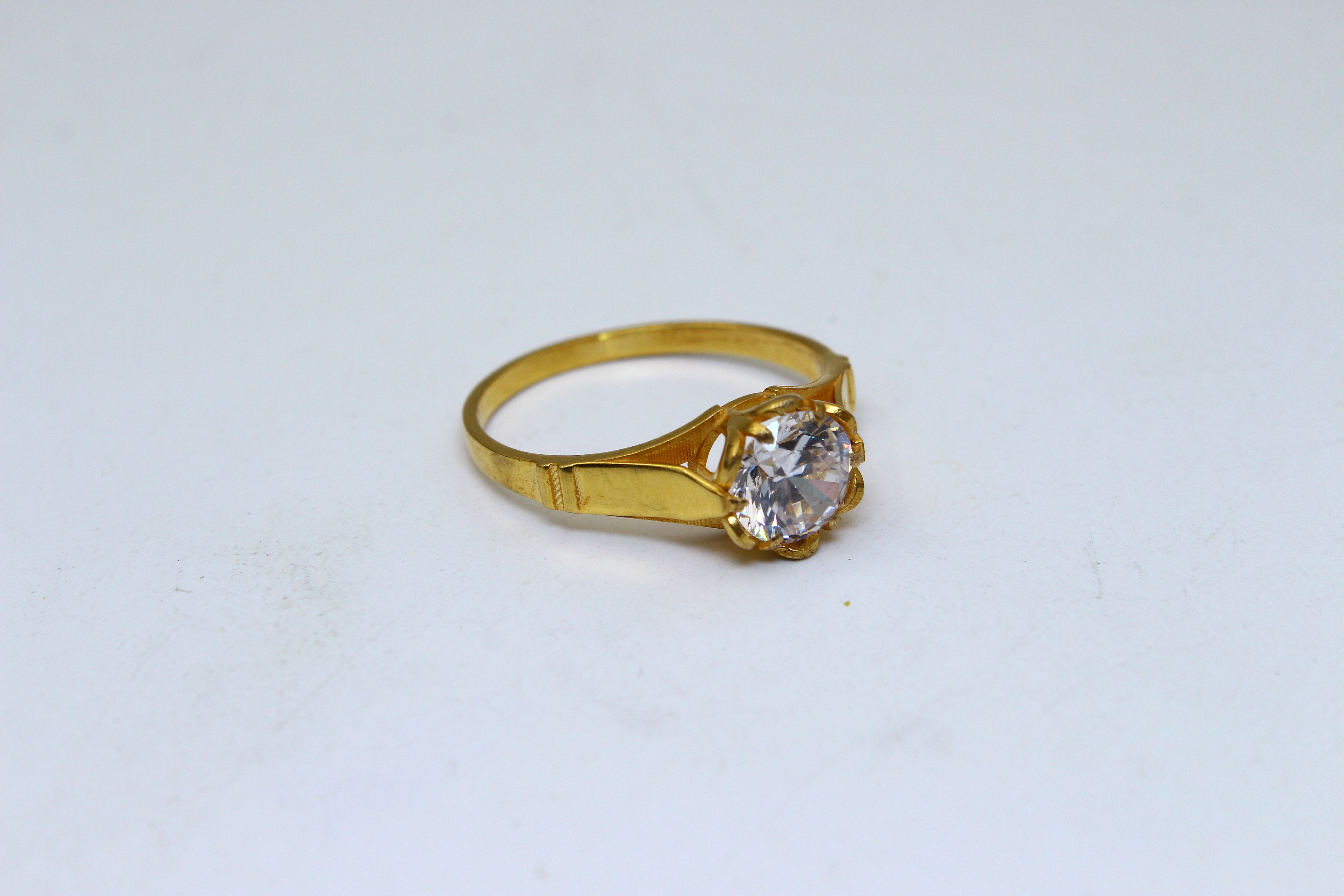 LADIES RING